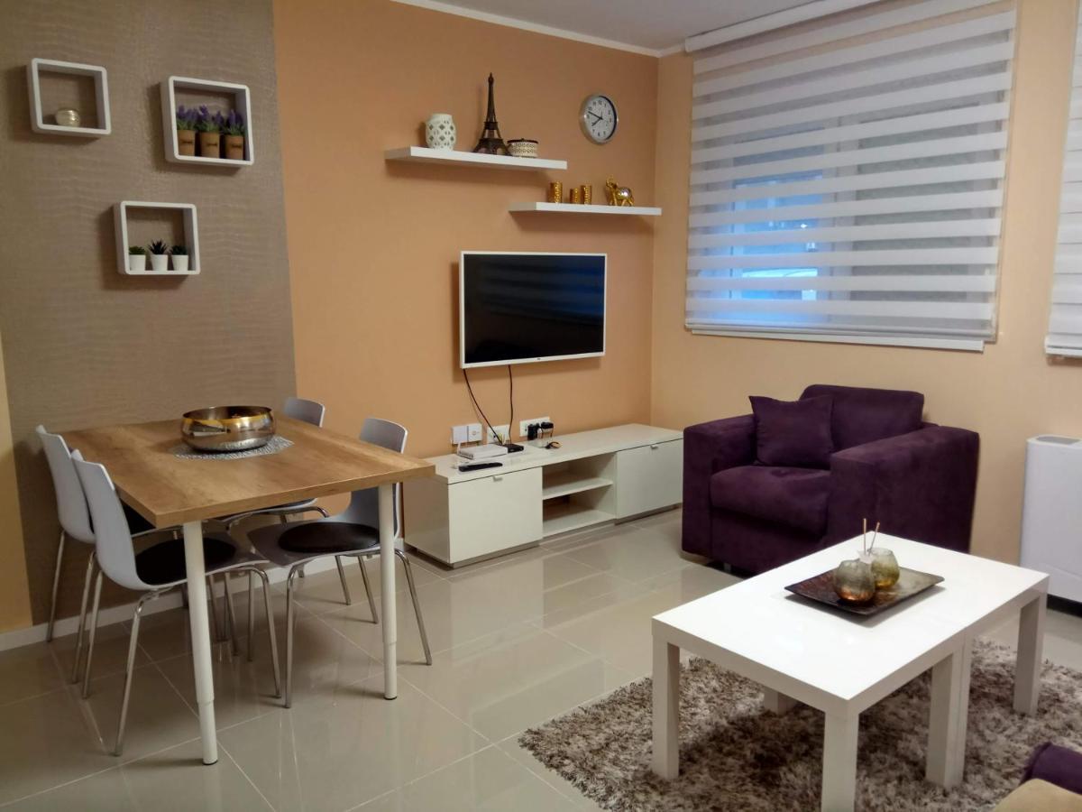 Apartment Cherry Gold Zrenjanin Esterno foto